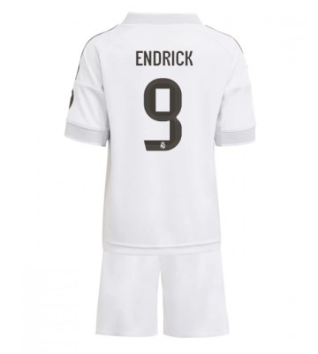 Lacne Dětský Futbalové dres Real Madrid Endrick #9 2025-26 Krátky Rukáv - Domáci (+ trenírky)